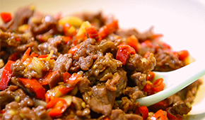 玩法 | 產(chǎn)品做“減法”、營銷做IP，他把小炒黃牛肉從1.0“爆炒”到5.0