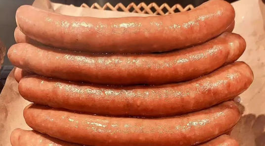 從烤到鹵，“腸”變“腸”新！超市熟食區(qū)引爆腸類創(chuàng)新賽道