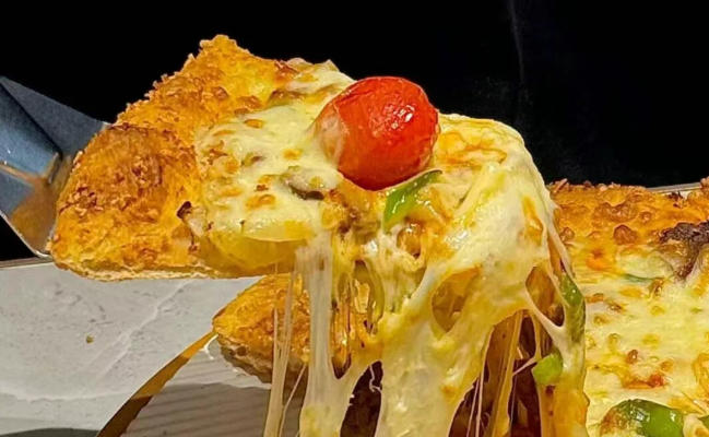 比格沖刺上市，海底撈、塔斯汀、皇家小虎、小薩牛牛等紛紛發力，披薩江湖激戰正酣